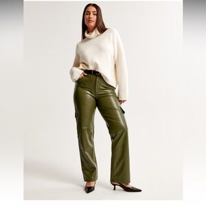 Curve love vegan leather cargo 90s relaxed pant